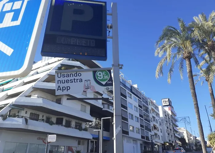 アパート Modern In The Center Of San Pedro De Alcantara, マルベーリャ